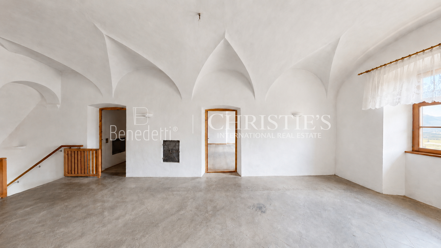 Tschenglsburg – Historic Castle Estate With Exceptional Development Potential - 3
