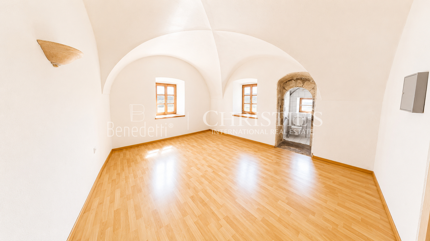 Tschenglsburg – Historic Castle Estate With Exceptional Development Potential