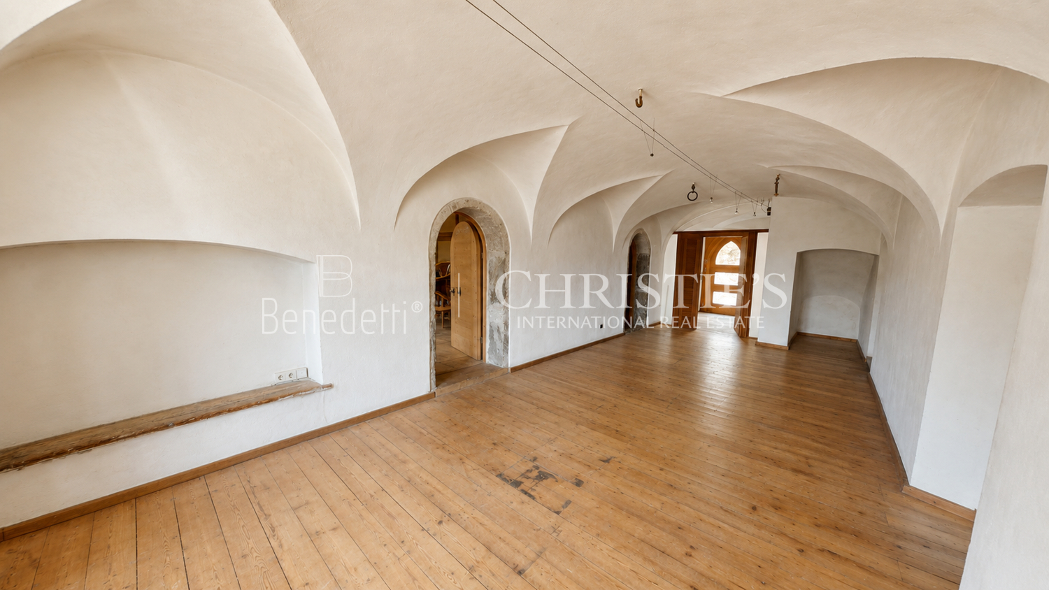 Tschenglsburg – Historic Castle Estate With Exceptional Development Potential