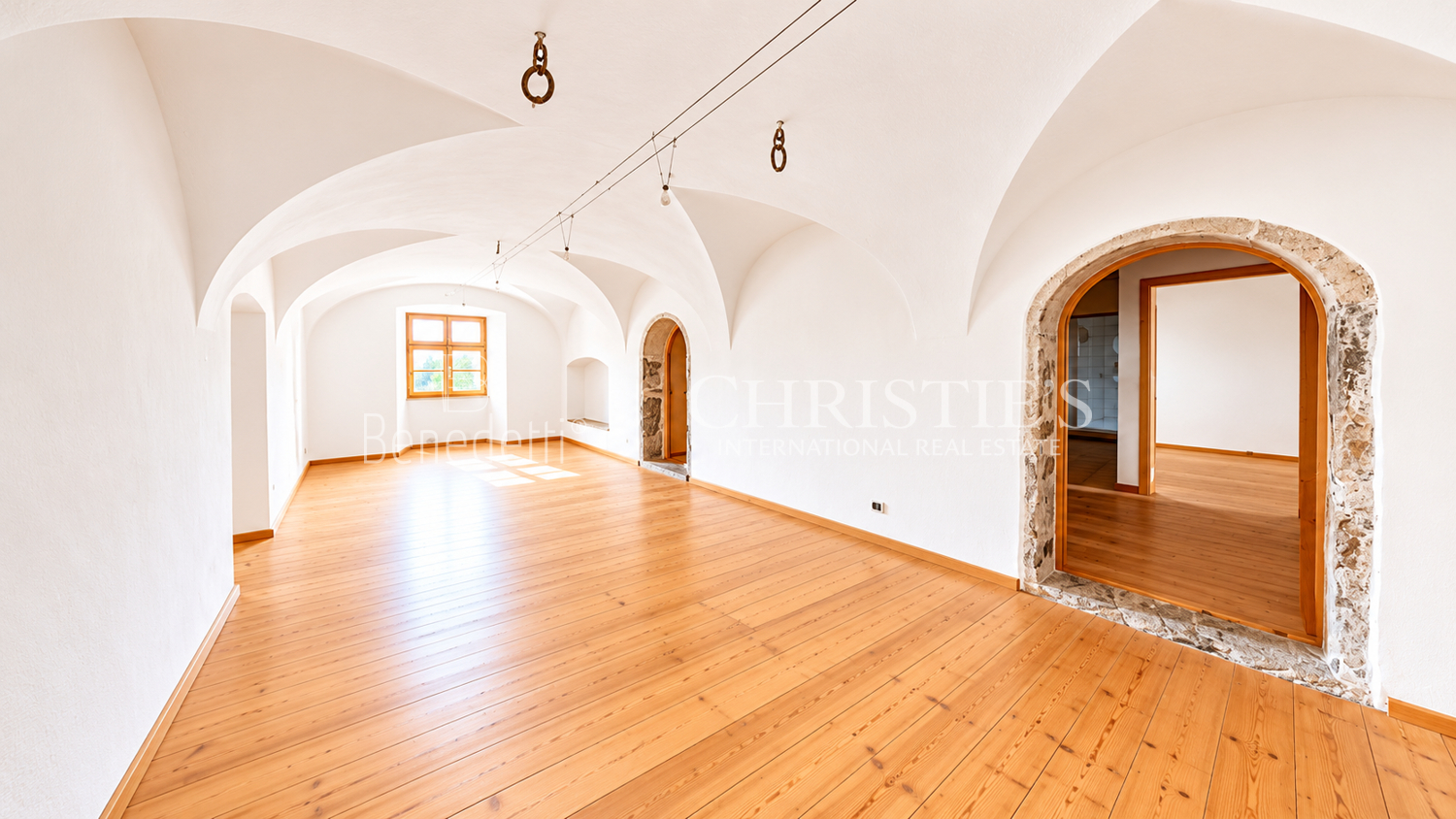 Tschenglsburg – Historic Castle Estate With Exceptional Development Potential