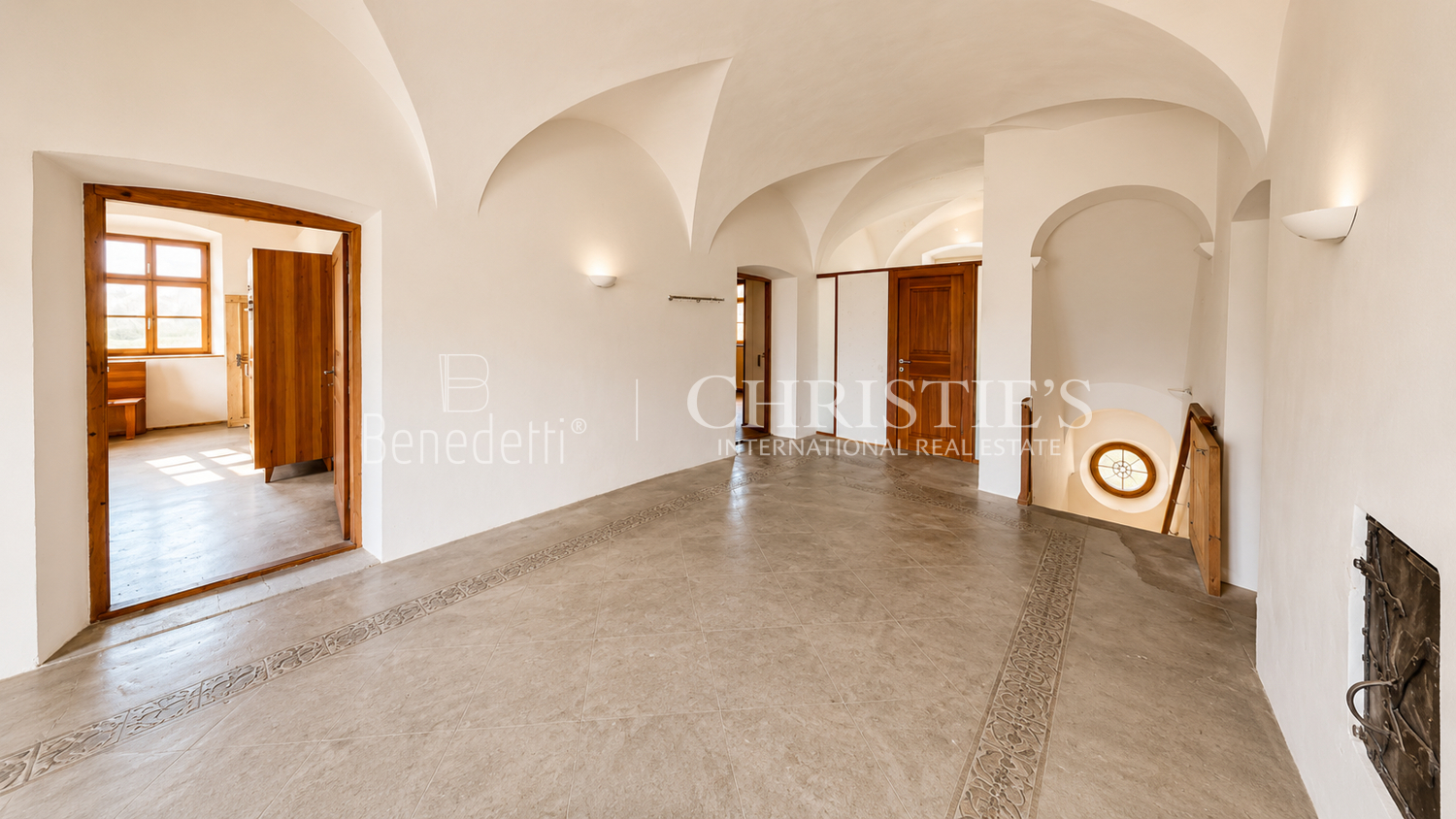 Tschenglsburg – Historic Castle Estate With Exceptional Development Potential