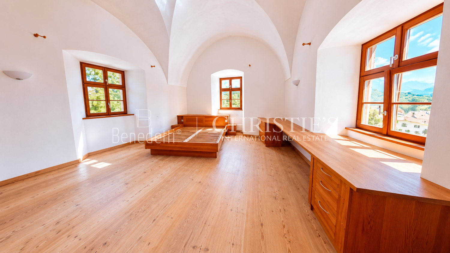 Tschenglsburg – Historic Castle Estate With Exceptional Development Potential