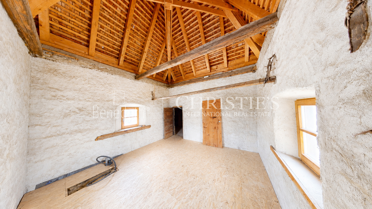 Tschenglsburg – Historic Castle Estate With Exceptional Development Potential
