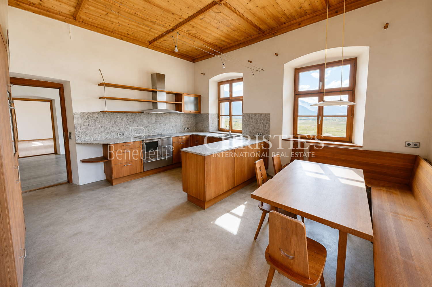 Tschenglsburg – Historic Castle Estate With Exceptional Development Potential