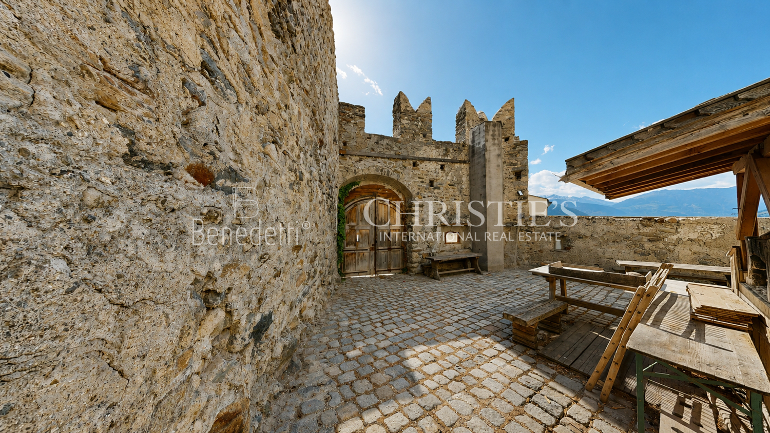 Tschenglsburg – Historic Castle Estate With Exceptional Development Potential
