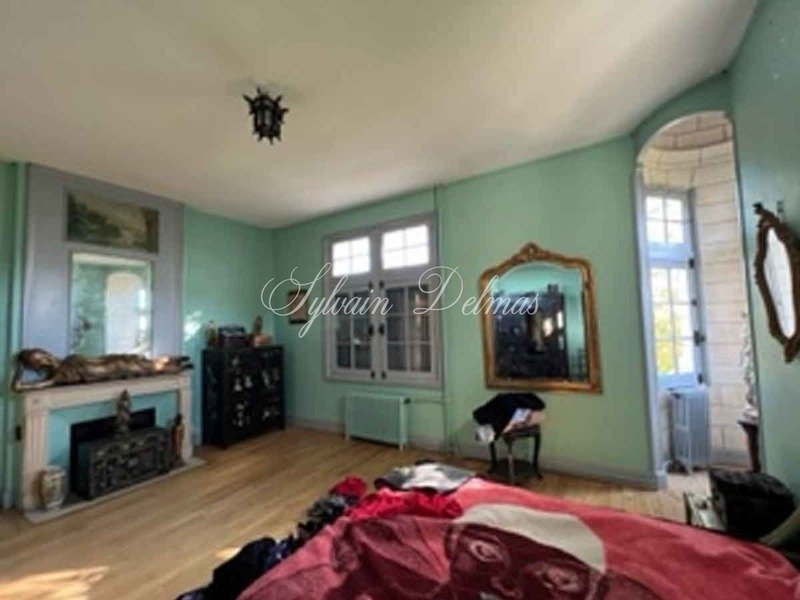 16 Room Property For Sale Near Amboise (37)
