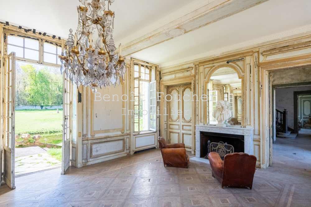 17th Century Castle And Outbuildings Already In Use 45 Minutes From Paris Vexin Regional Natural
