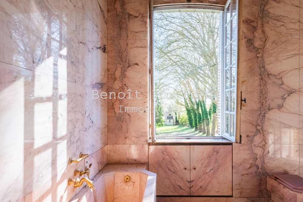17th Century Castle And Outbuildings Already In Use 45 Minutes From Paris Vexin Regional Natural