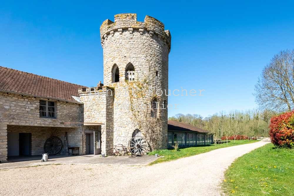 17th Century Castle And Outbuildings Already In Use 45 Minutes From Paris Vexin Regional Natural