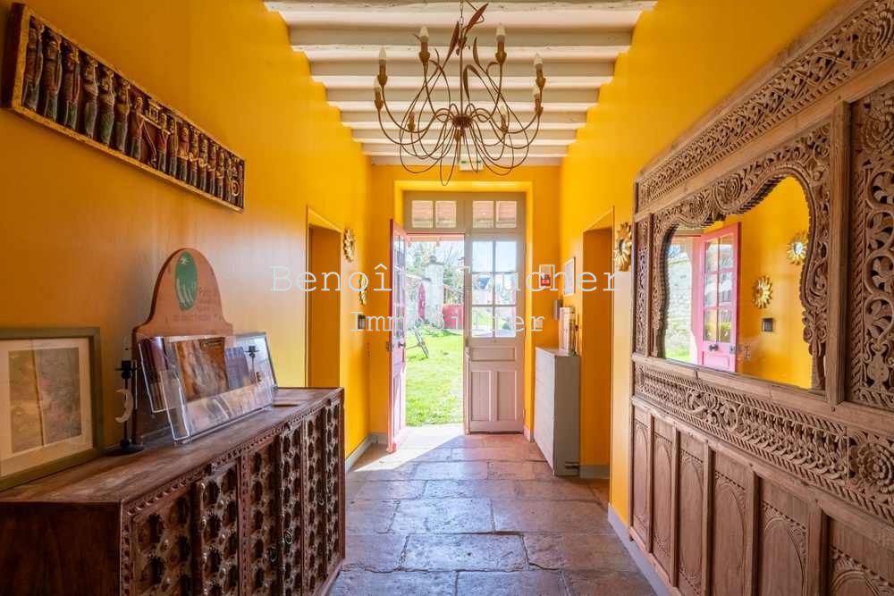 17th Century Castle And Outbuildings Already In Use 45 Minutes From Paris Vexin Regional Natural
