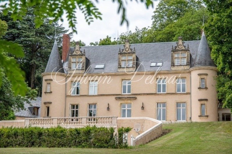 18 Room Property For Sale Near Tours (37)