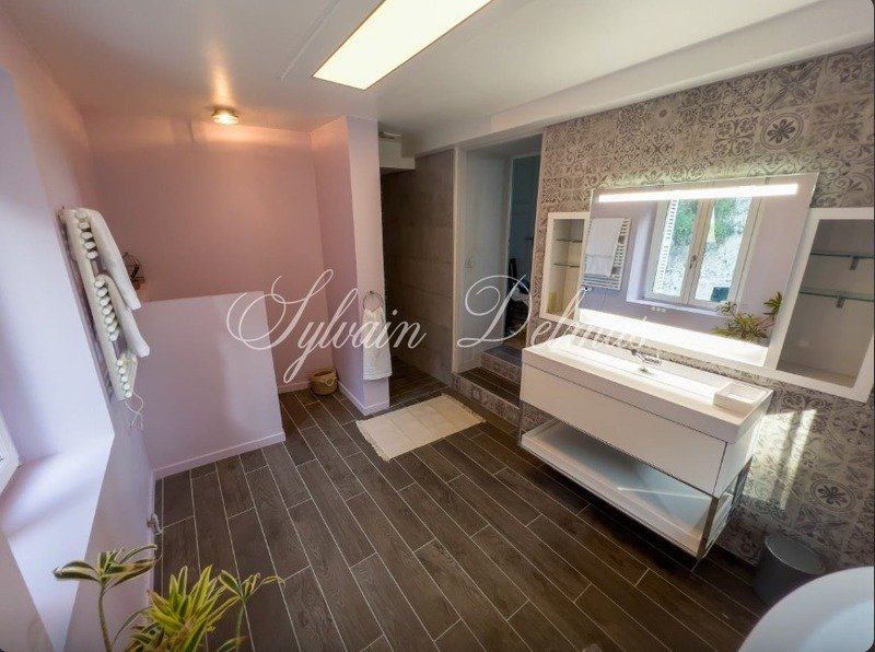 18 Room Property For Sale Near Tours (37)