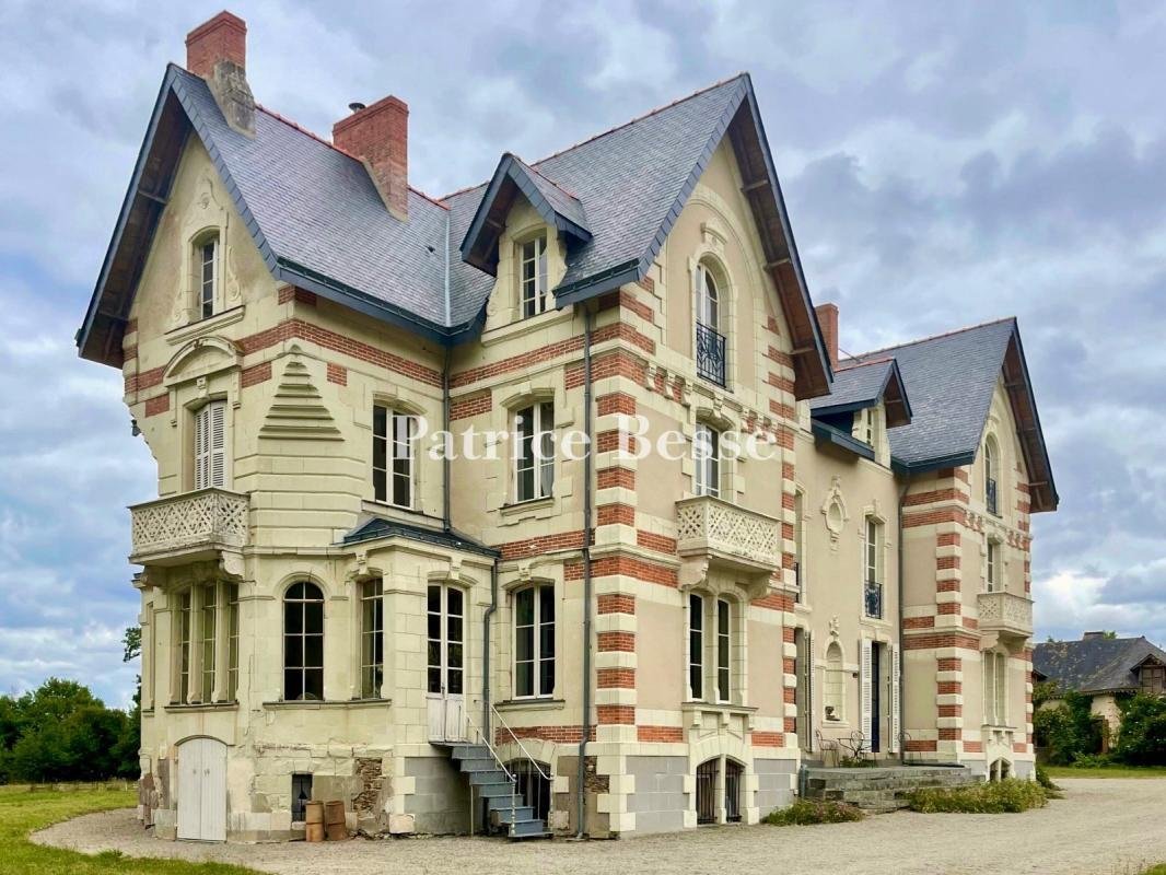 A 19th Century Chateau And Its Outbuildings, On 10 Hectare Grounds In The Natural And