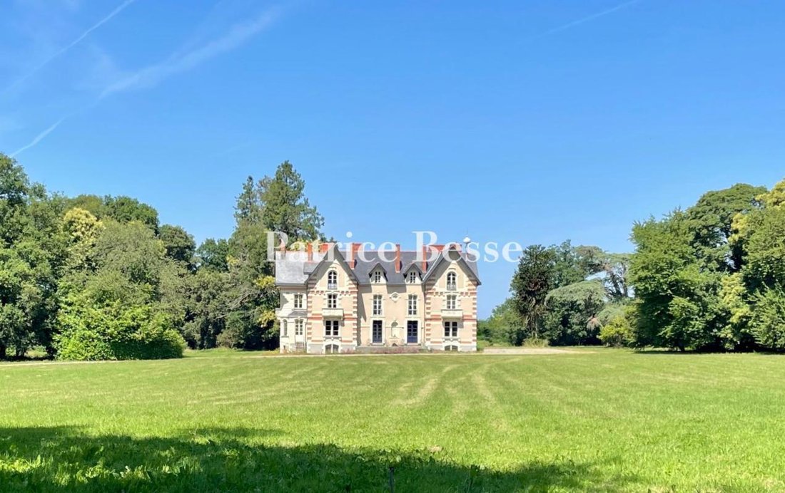 A 19th Century Chateau And Its Outbuildings, On 10 Hectare Grounds In The Natural And