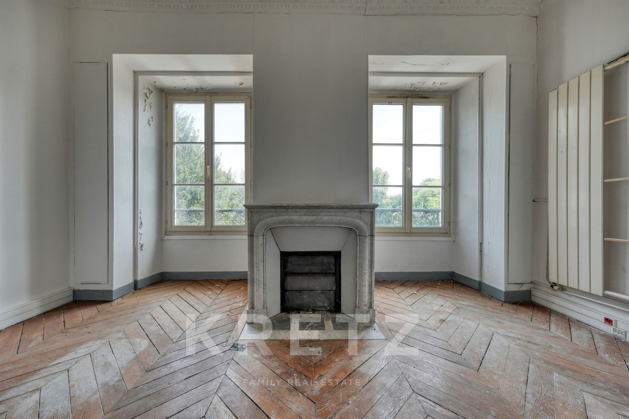 A 19th Century Château Near Paris With A Private Chapel And 5.8 Hectares Of Park Land