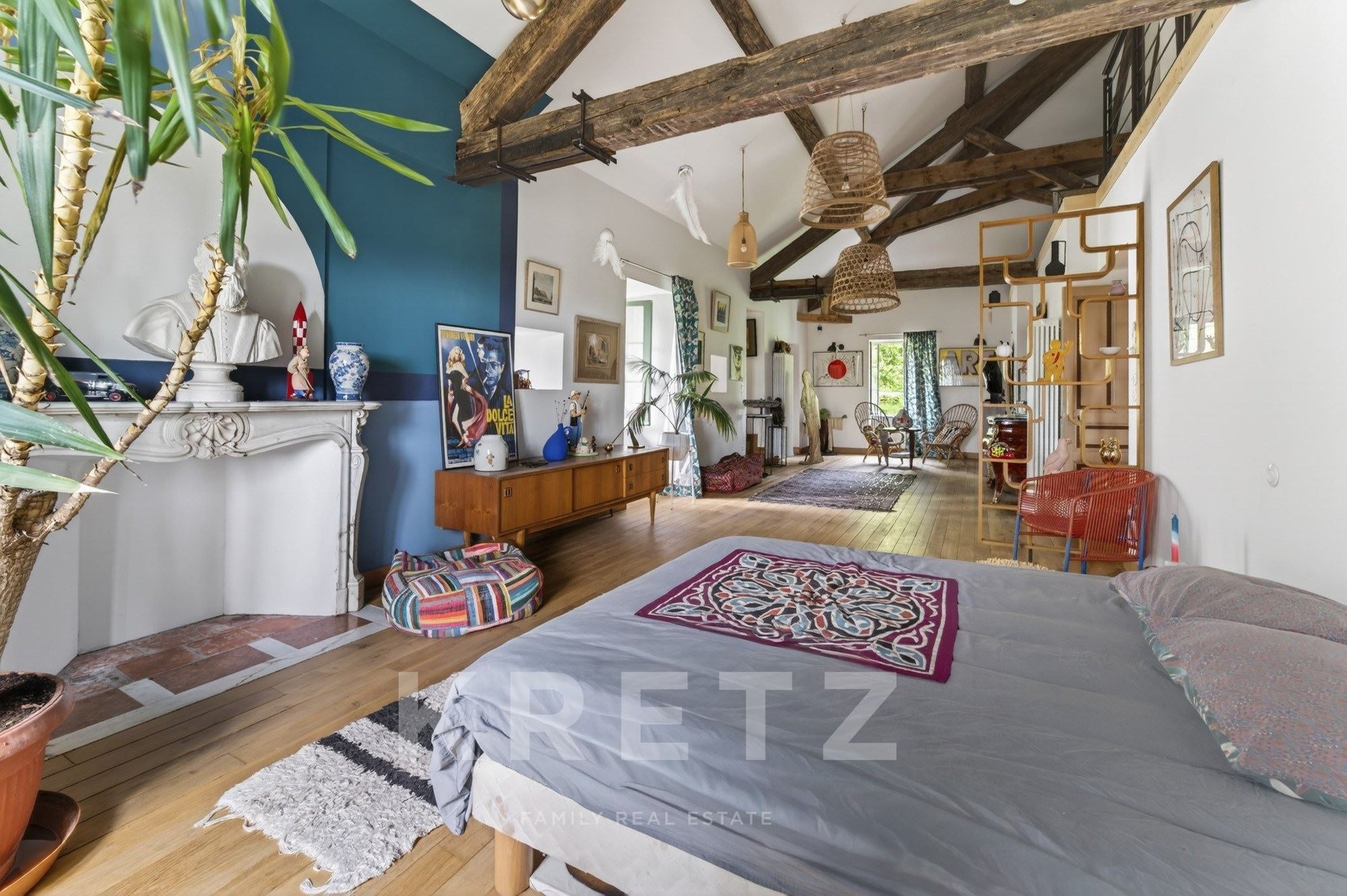 A Château Reinvented In A Contemporary Loft Style