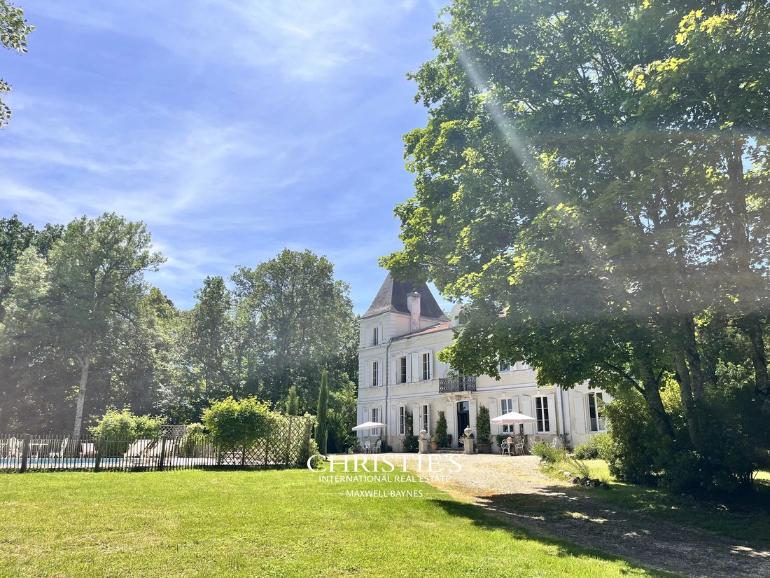 A Historic House With Elegantly Restored Interiors, In The Heart Of Gascony - 5