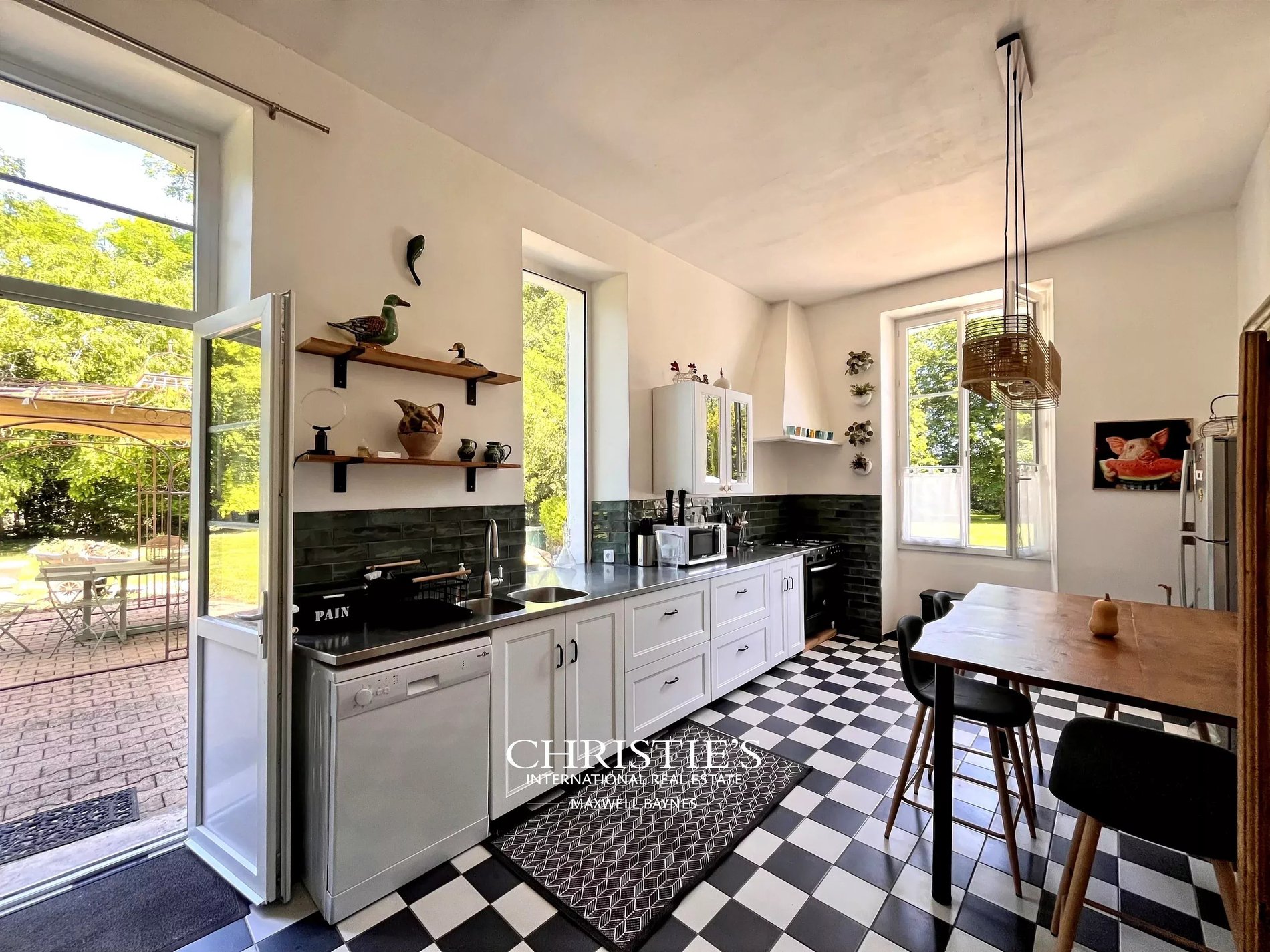 A Historic House With Elegantly Restored Interiors, In The Heart Of Gascony