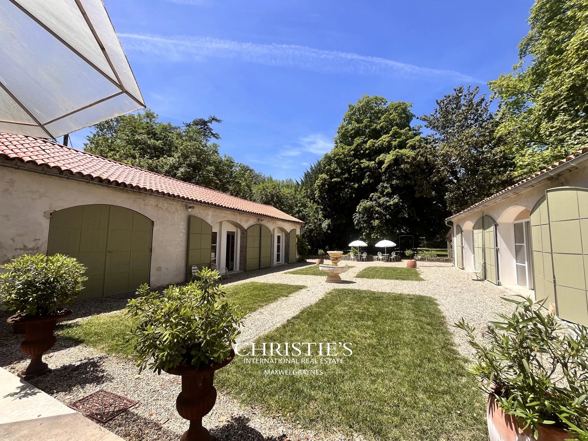 A Historic House With Elegantly Restored Interiors, In The Heart Of Gascony
