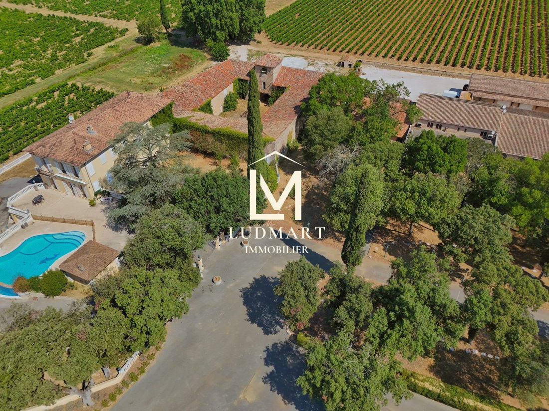 A Timeless Provençal Estate Combining Heritage, Vineyards And Exceptional Potential
