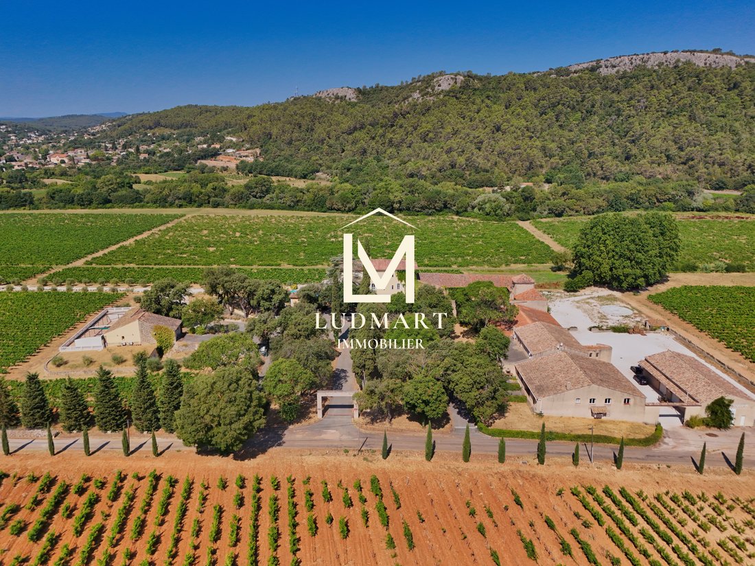 A Timeless Provençal Estate Combining Heritage, Vineyards And Exceptional Potential - 5