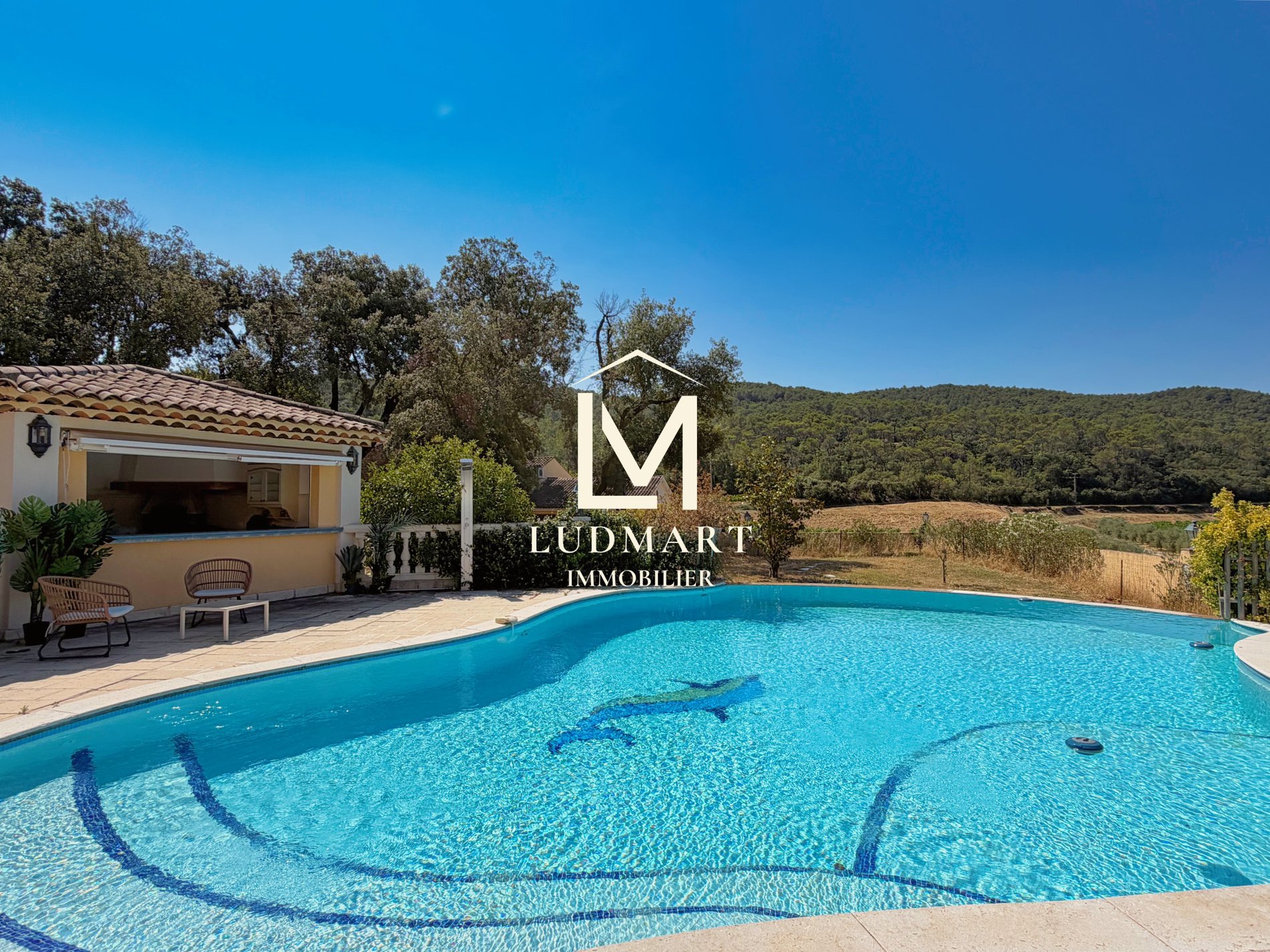 A Timeless Provençal Estate Combining Heritage, Vineyards And Exceptional Potential