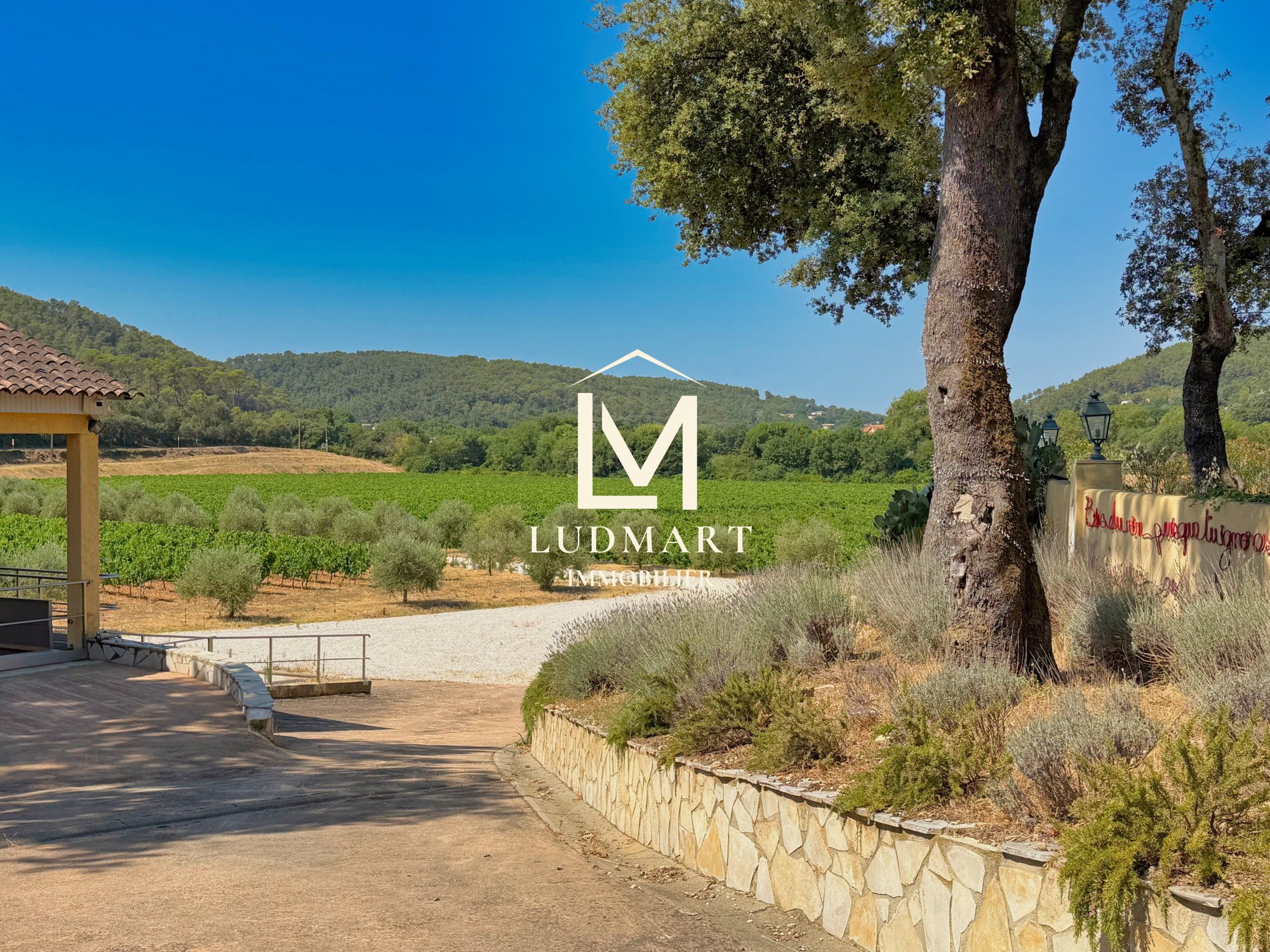 A Timeless Provençal Estate Combining Heritage, Vineyards And Exceptional Potential