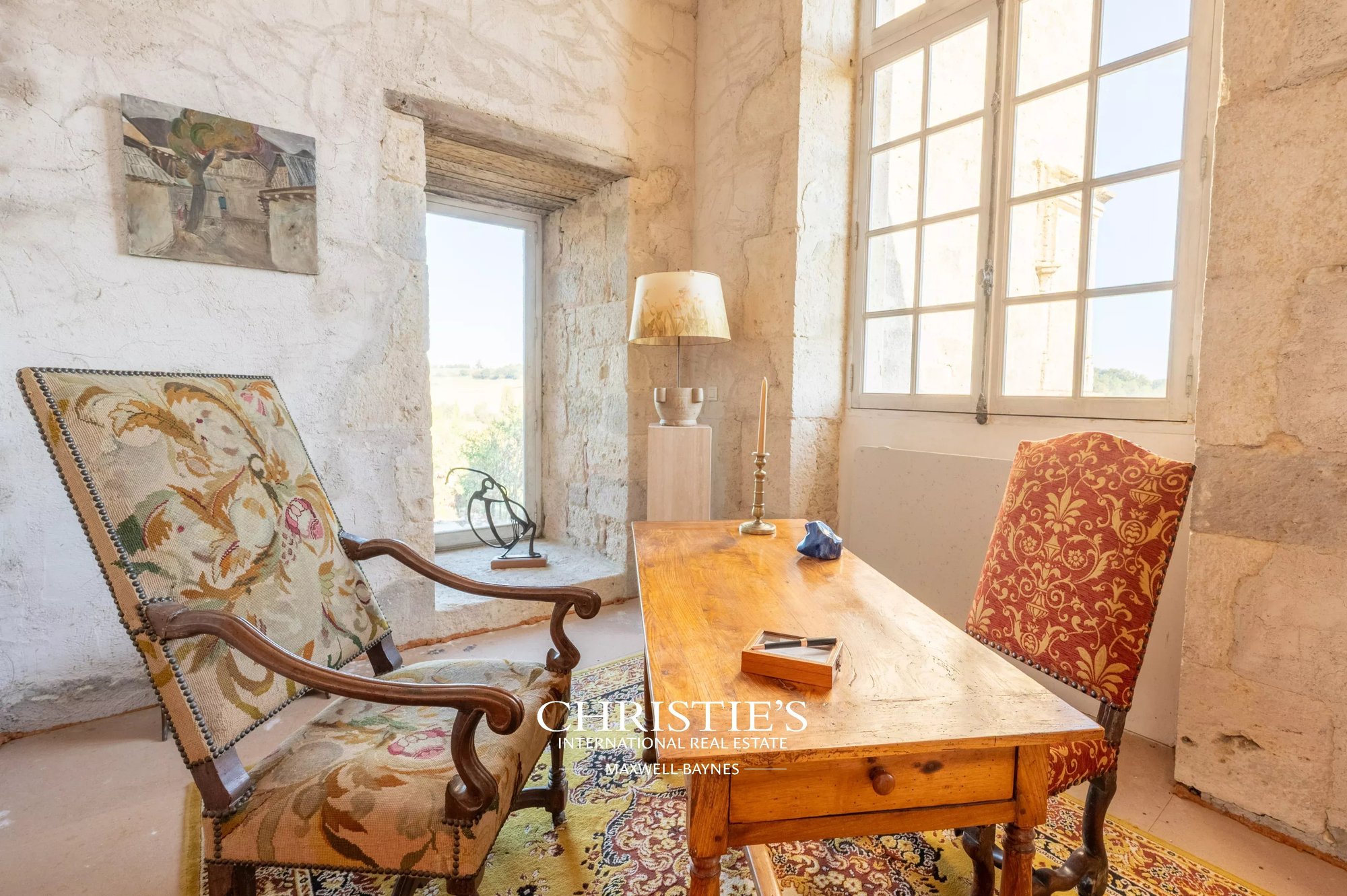 An Elegant 13th Century Château With Impressive Proportions And Its Guest House, Offering Panoramic