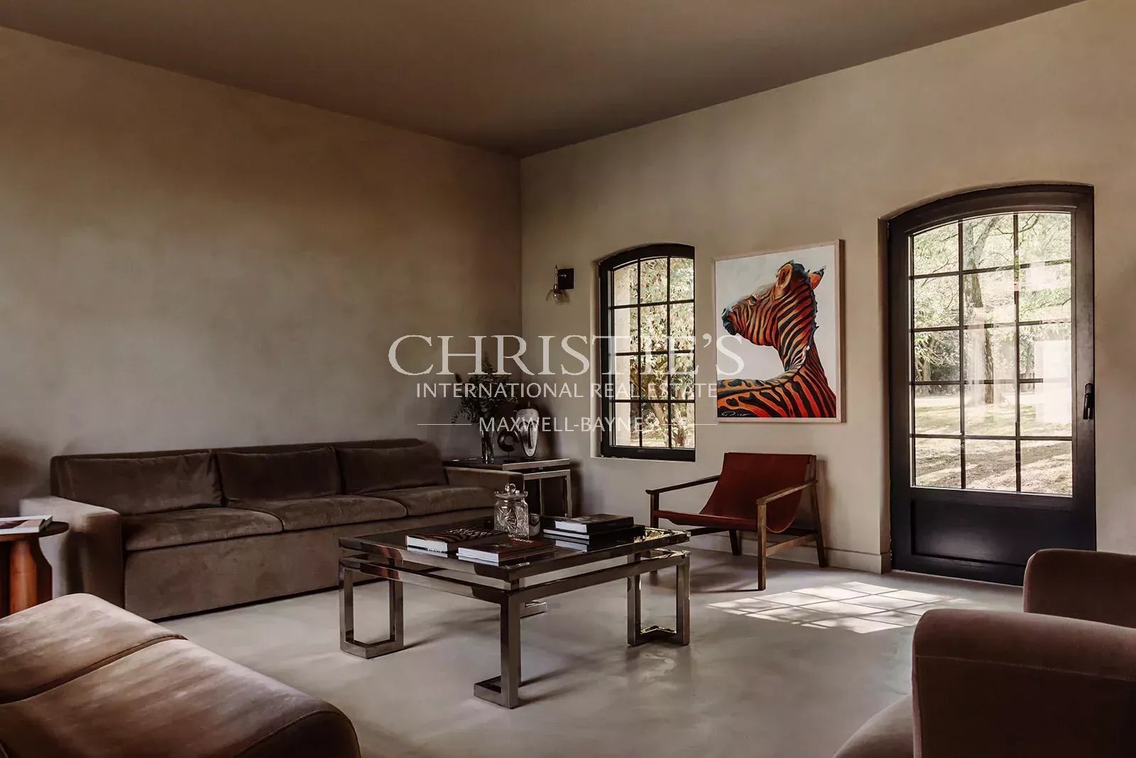 An Elegant XVII Ith Century Chateau Surrounded By Nature With C.12 Ha Of Land