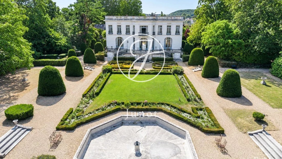 Anet Eure Et Loir 515 Sqm. A Neoclassical Castle With 9 Bedrooms