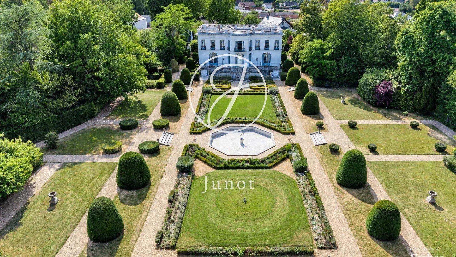 Anet Eure Et Loir 515 Sqm. A Neoclassical Castle With 9 Bedrooms