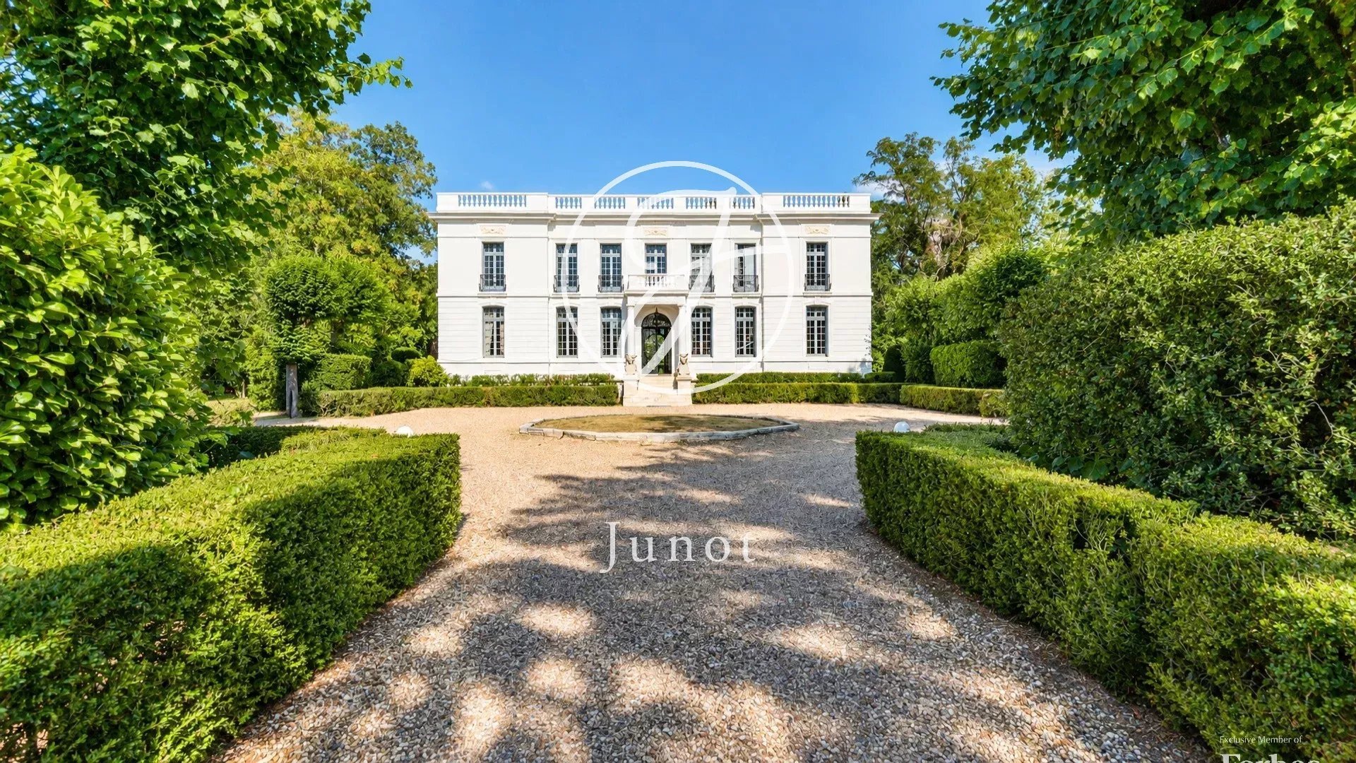 Anet Eure Et Loir 515 Sqm. A Neoclassical Castle With 9 Bedrooms