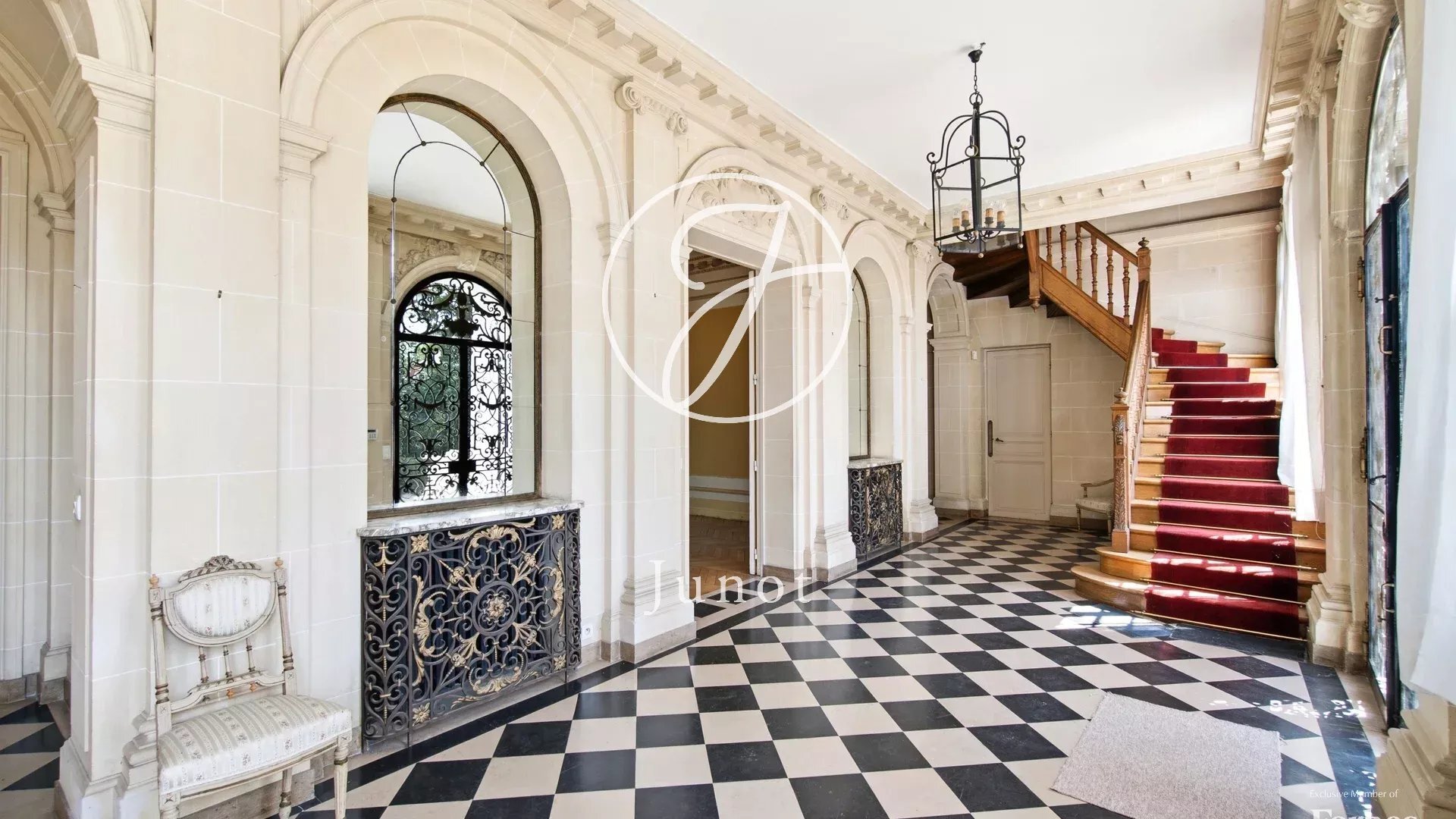 Anet Eure Et Loir 515 Sqm. A Neoclassical Castle With 9 Bedrooms