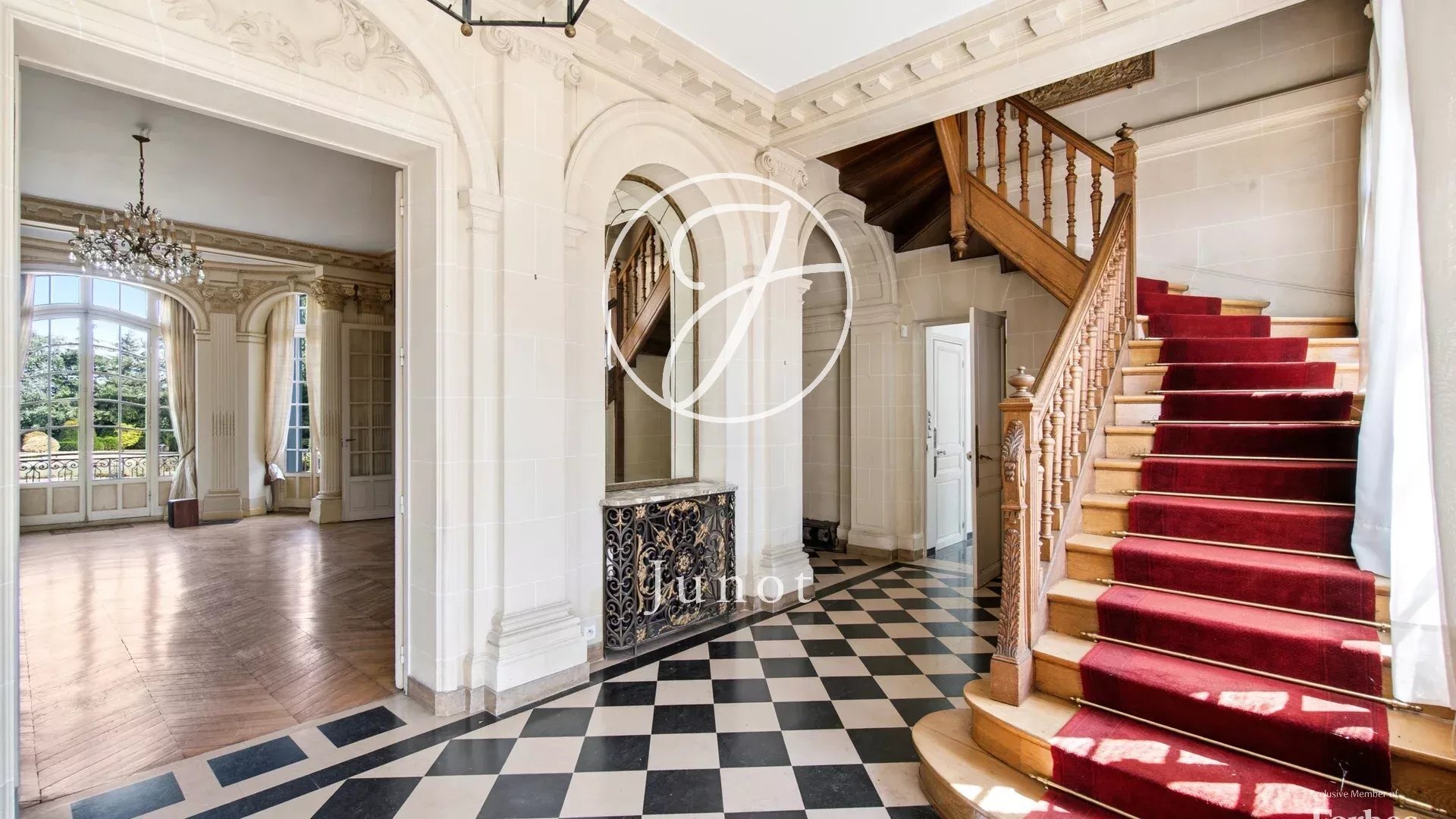 Anet Eure Et Loir 515 Sqm. A Neoclassical Castle With 9 Bedrooms