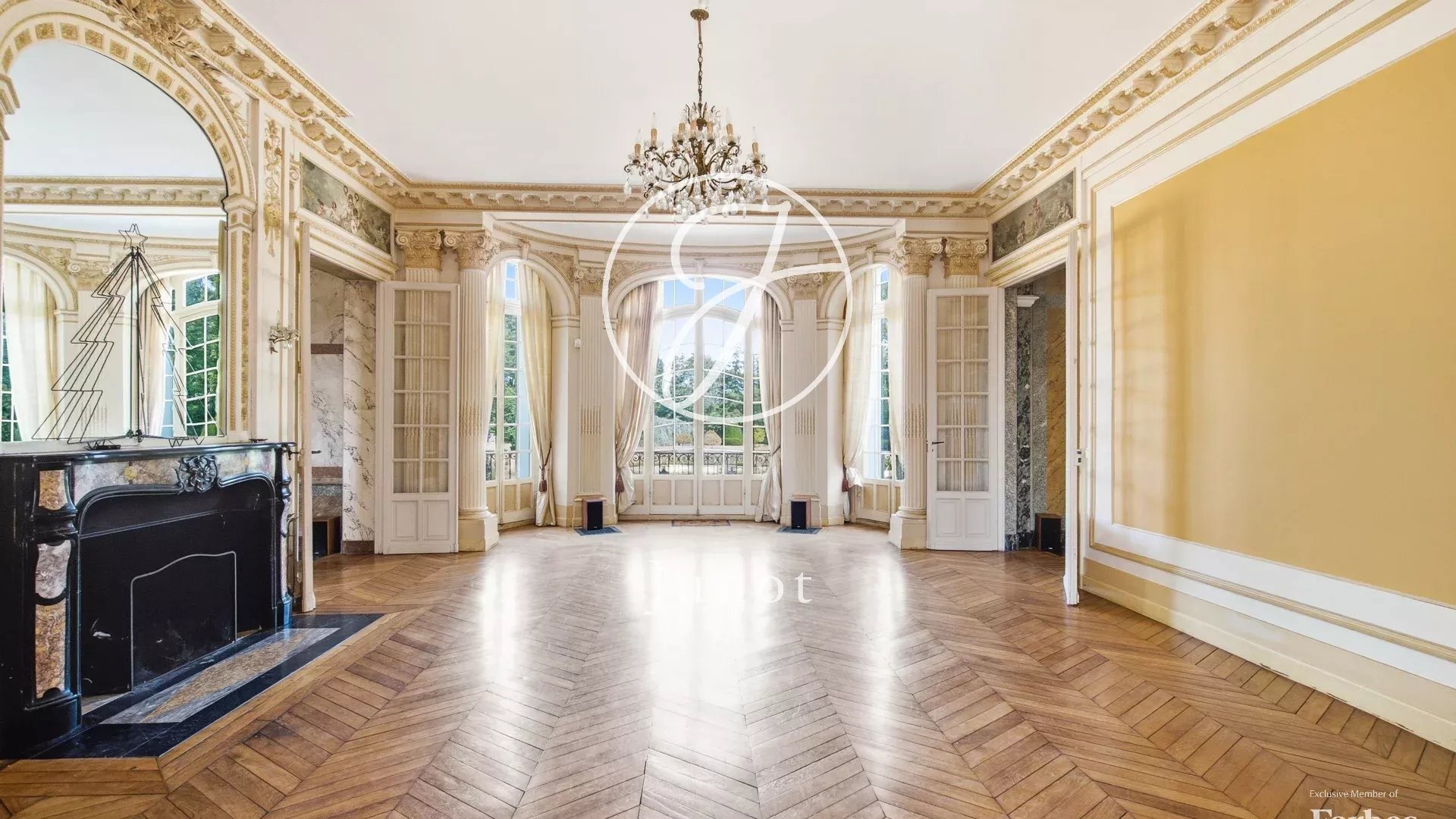 Anet Eure Et Loir 515 Sqm. A Neoclassical Castle With 9 Bedrooms