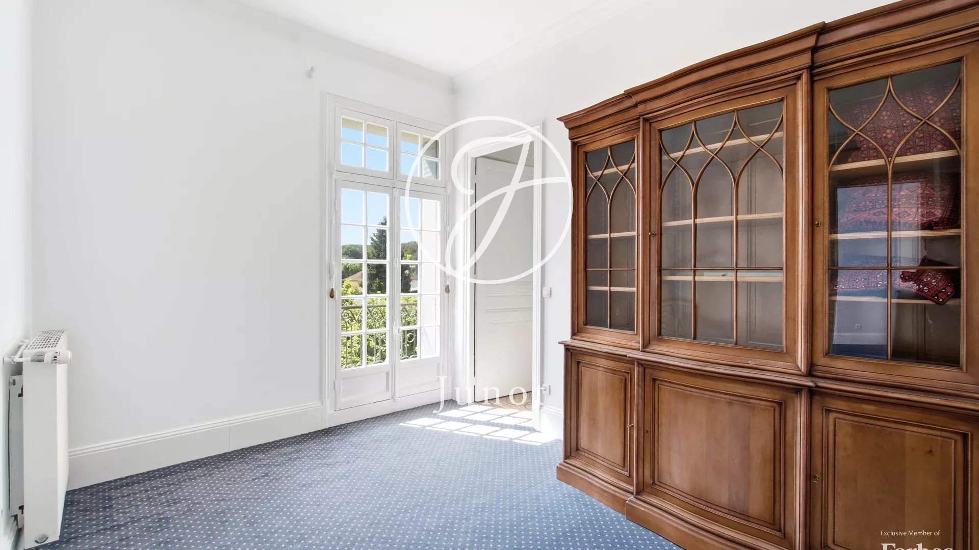 Anet Eure Et Loir 515 Sqm. A Neoclassical Castle With 9 Bedrooms