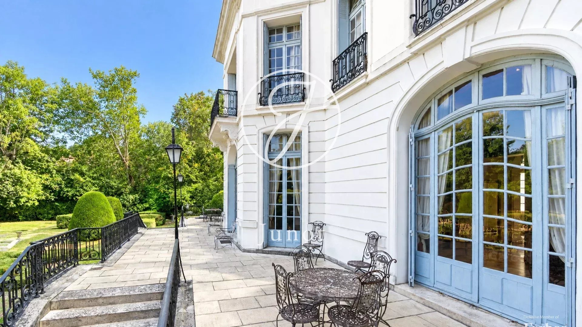 Anet Eure Et Loir 515 Sqm. A Neoclassical Castle With 9 Bedrooms