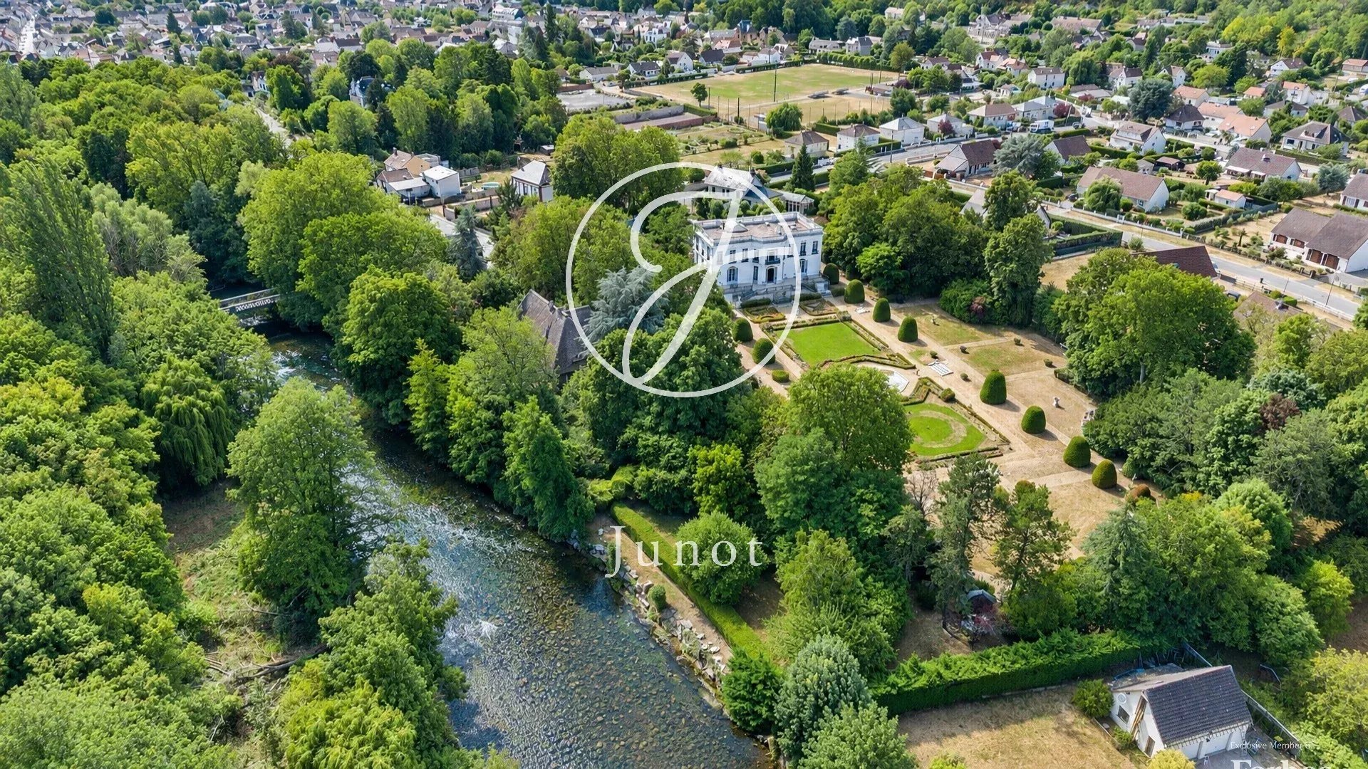 Anet Eure Et Loir 515 Sqm. A Neoclassical Castle With 9 Bedrooms