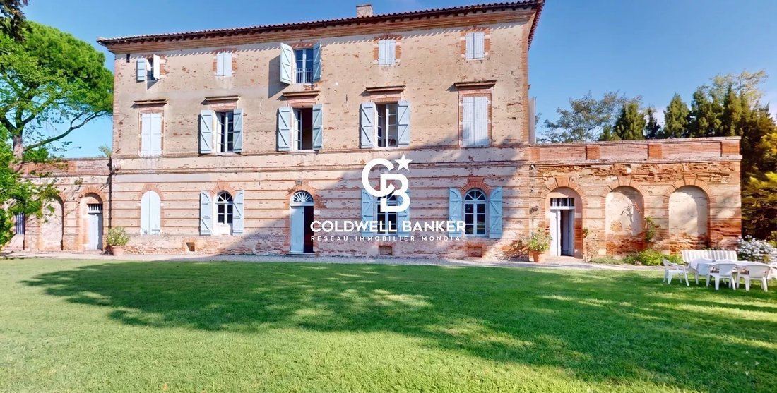 Architectural Character And Authenticity On The Outskirts Of Toulouse. - 3