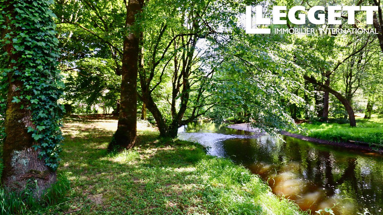 Beautiful Spacious 15th Century 5 Bed Logis Within Its Own 1.5ha Park; Riverside Location; Near Am