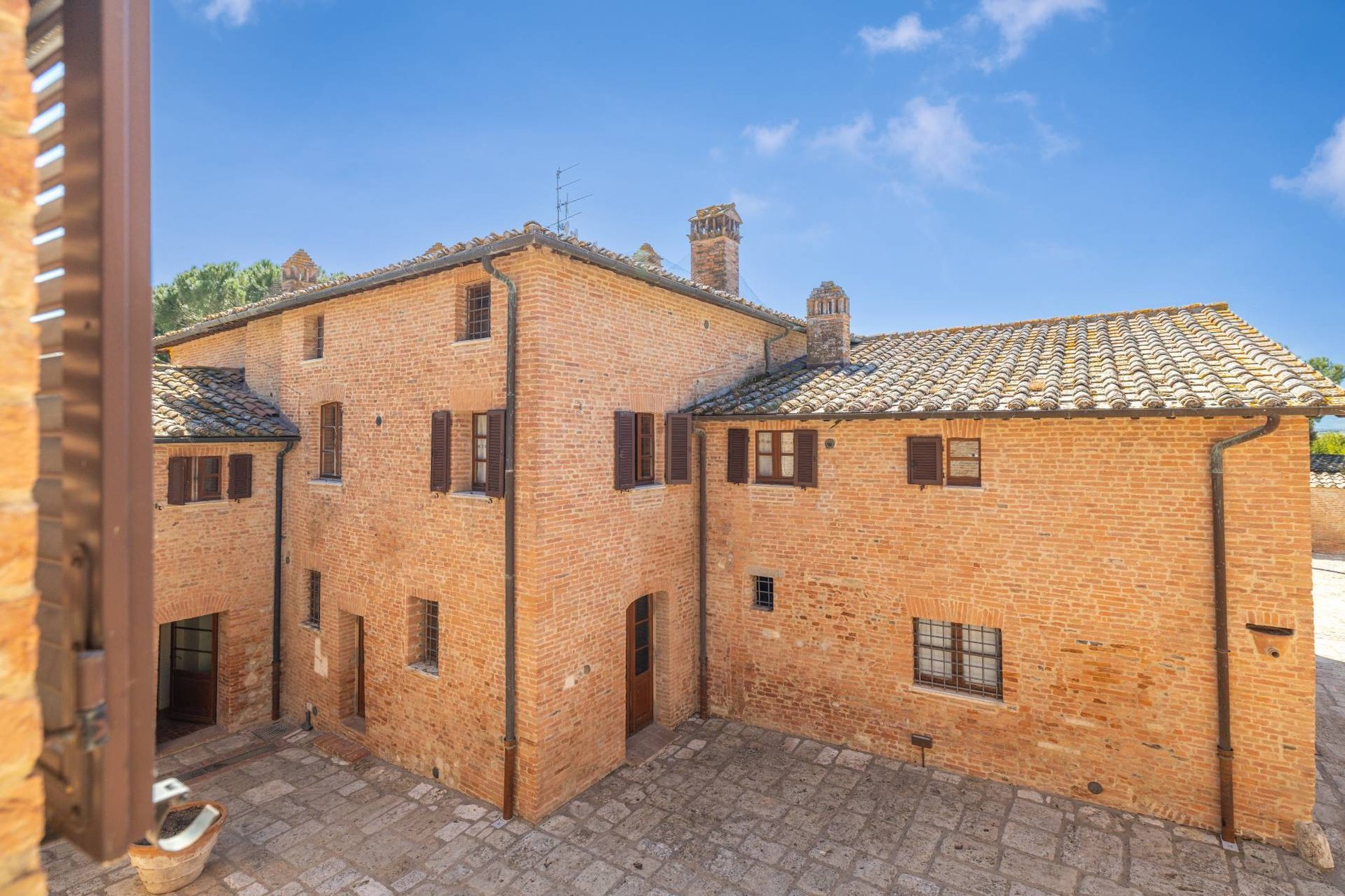 Castello In Vendita A Asciano
