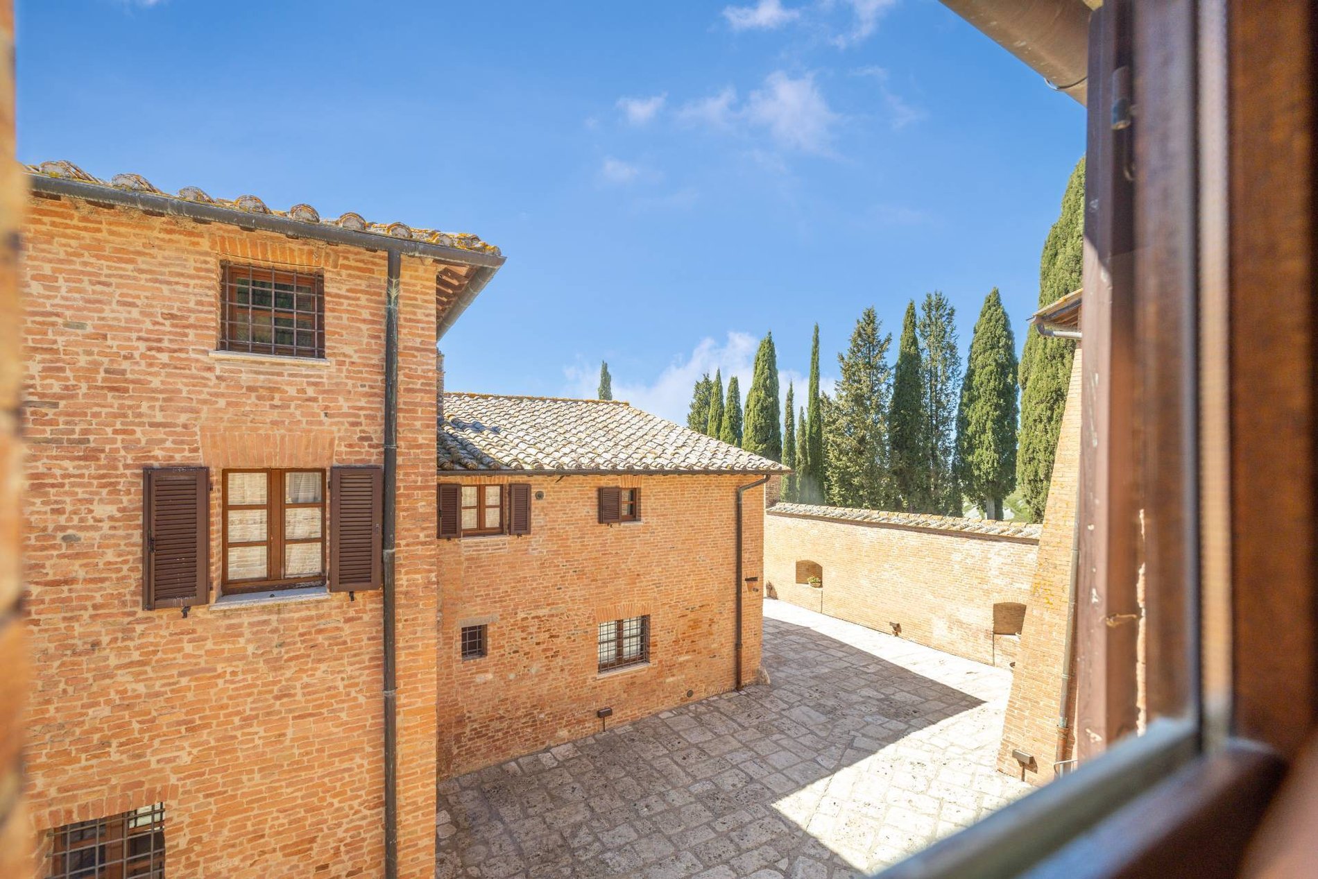 Castello In Vendita A Asciano