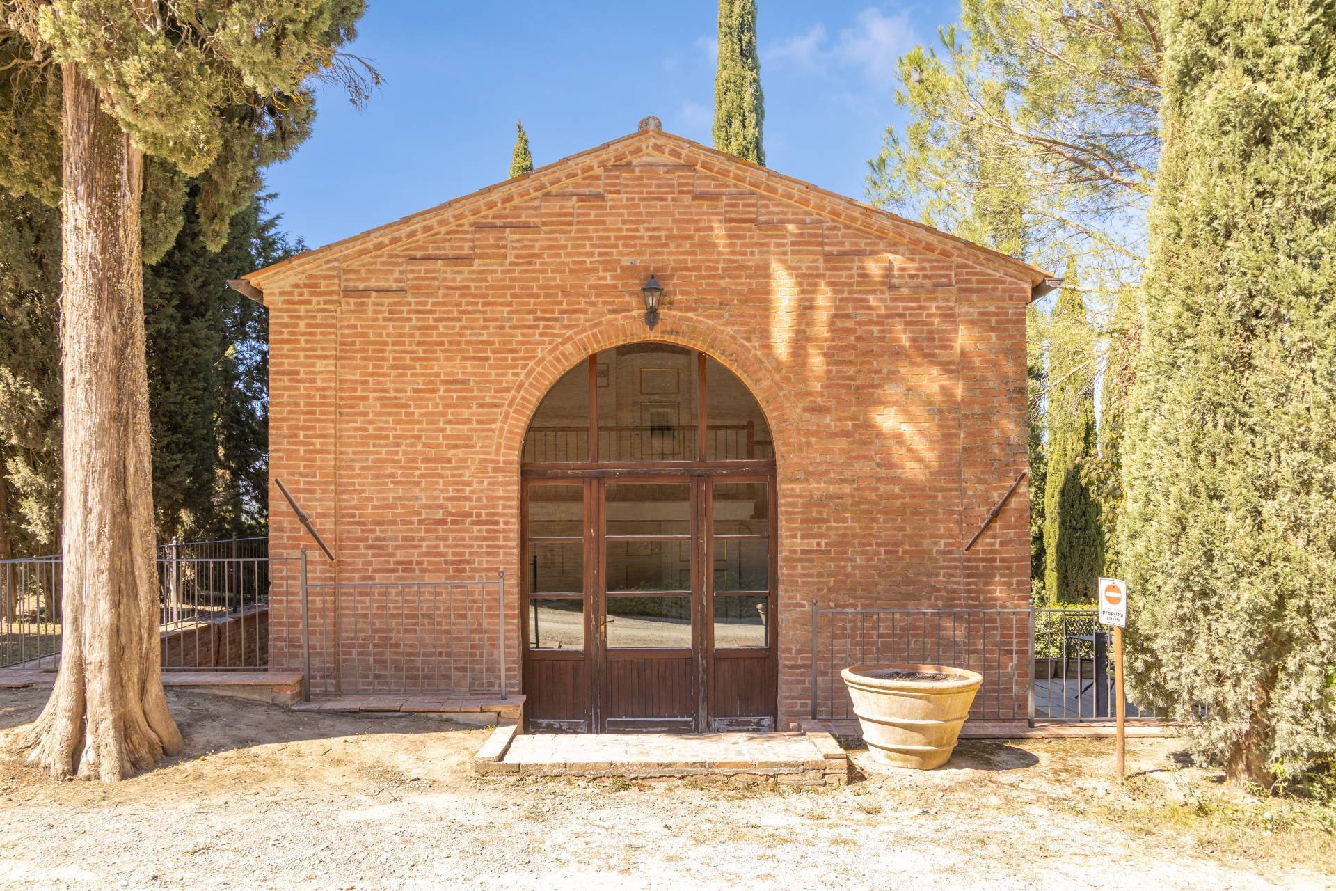 Castello In Vendita A Asciano