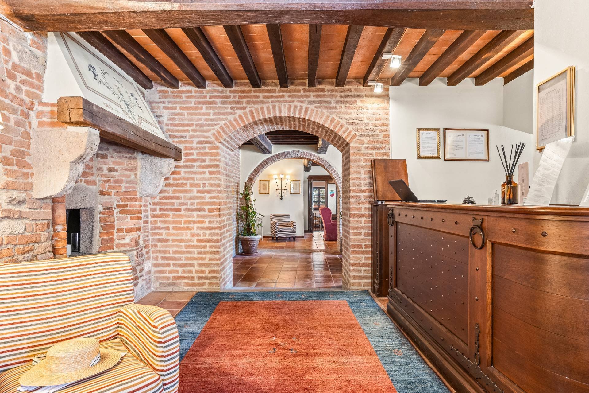 Castello In Vendita A Asciano