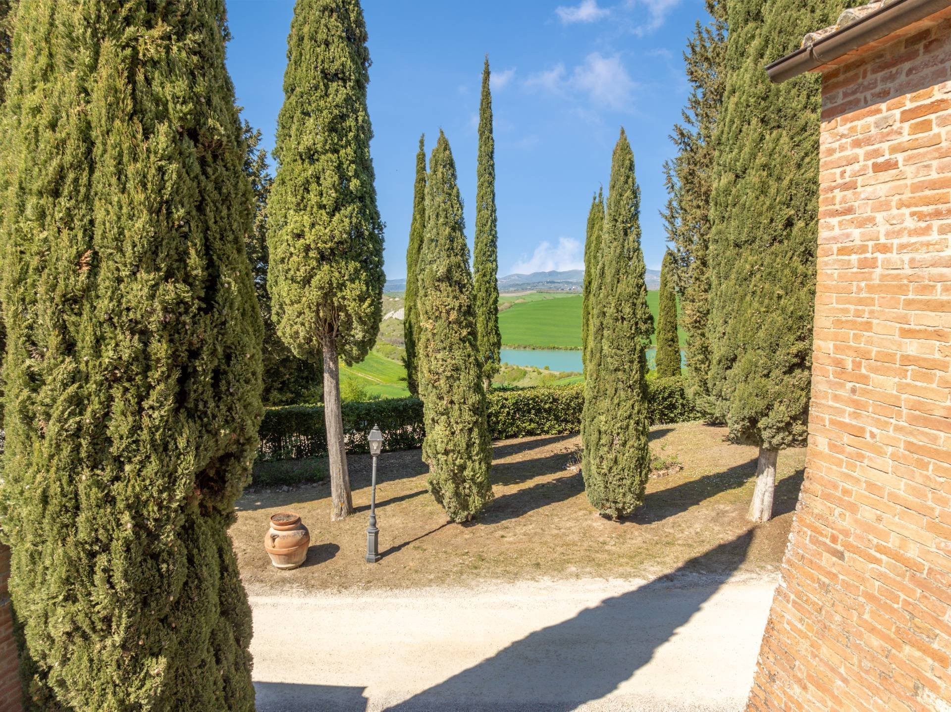 Castello In Vendita A Asciano