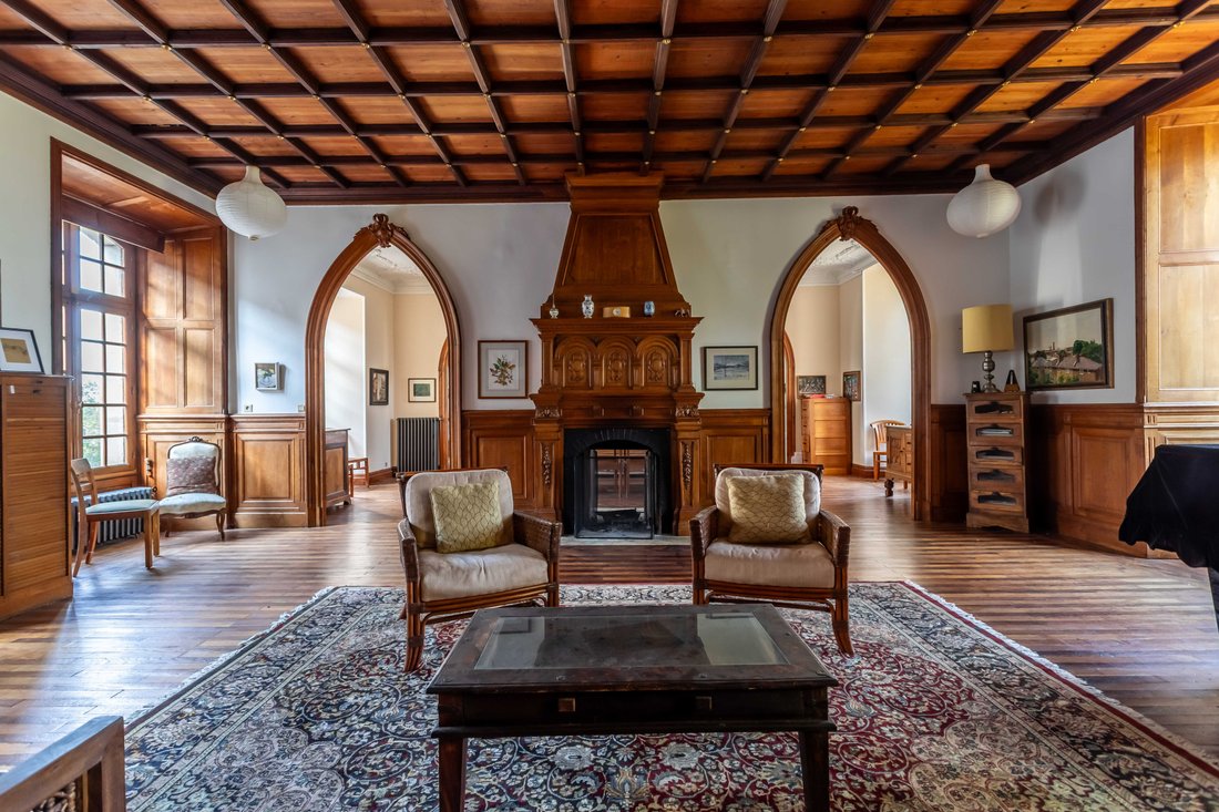 Castle A Magnificent Location And Breathtaking Interiors - 4