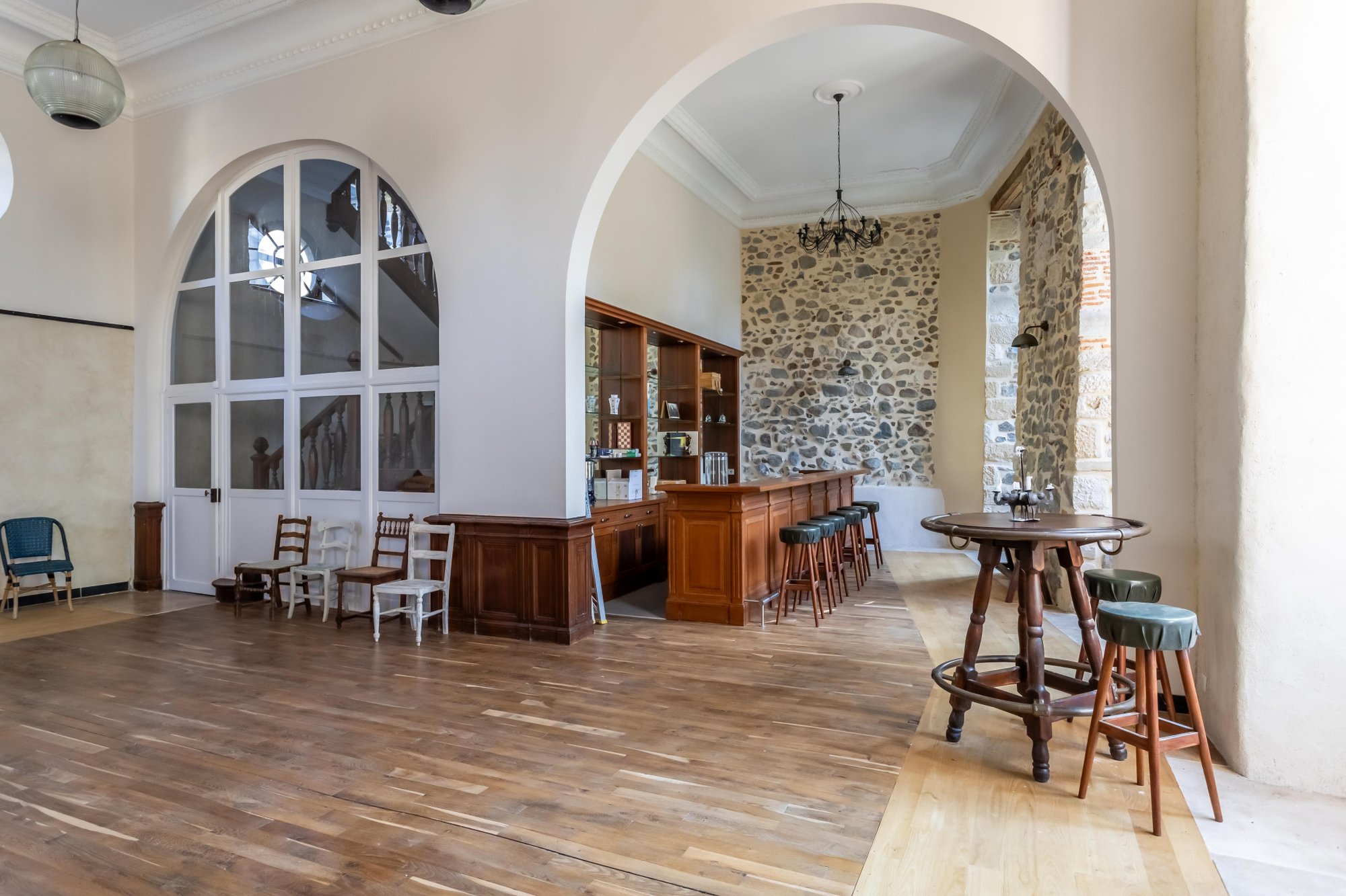 Castle A Magnificent Location And Breathtaking Interiors