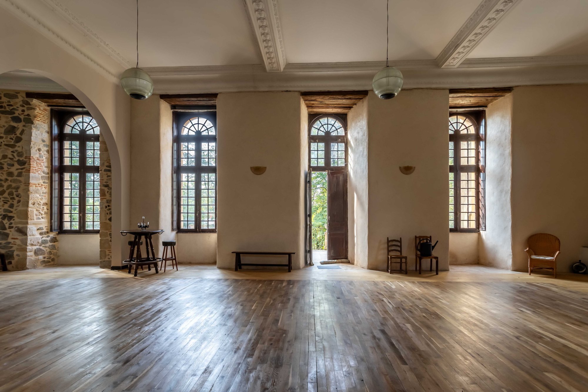 Castle A Magnificent Location And Breathtaking Interiors