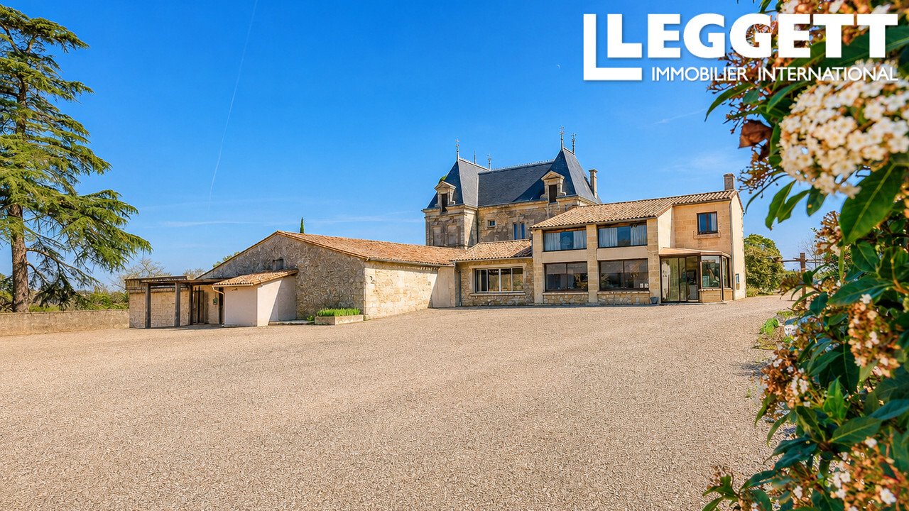Château – 24 Hectare Estate