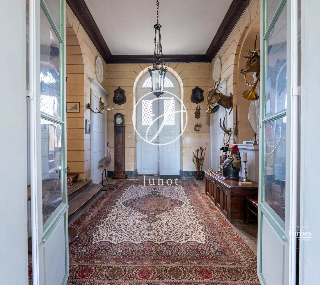 Château Bourges 500.0 Sqm 6 Bedrooms - 4